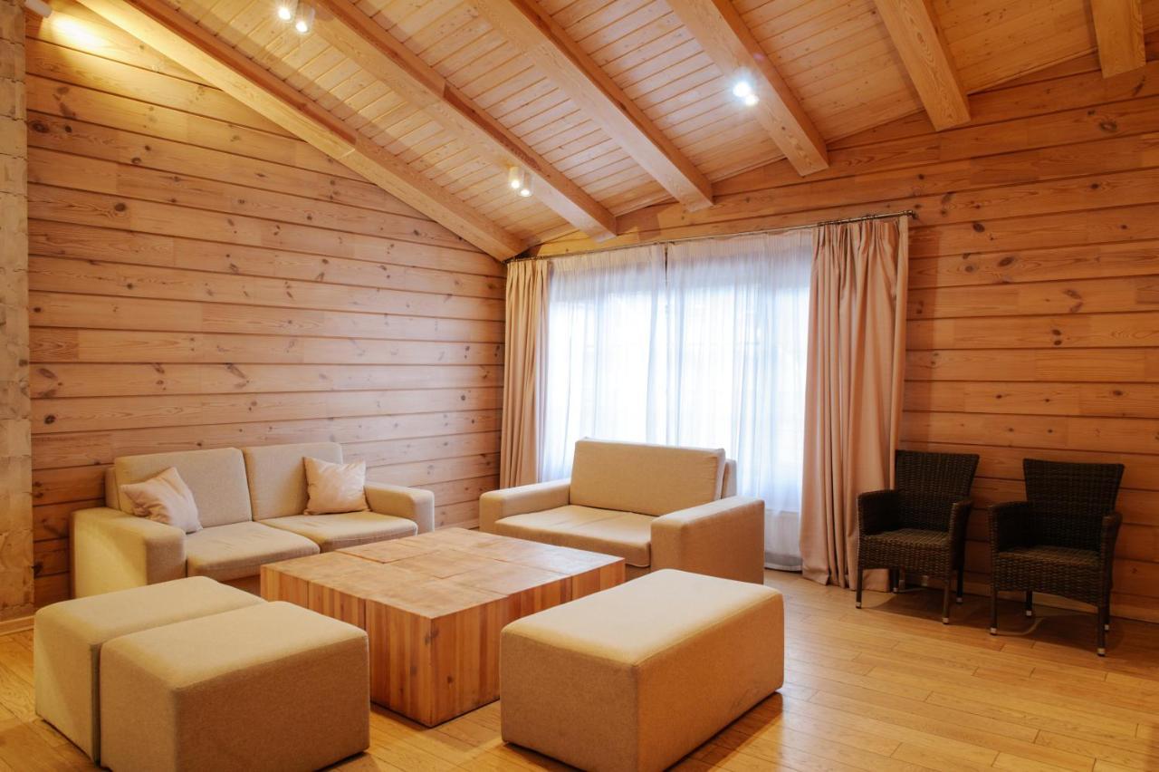 Hotel Трипільське Сонце Podgortsy  Esterno foto