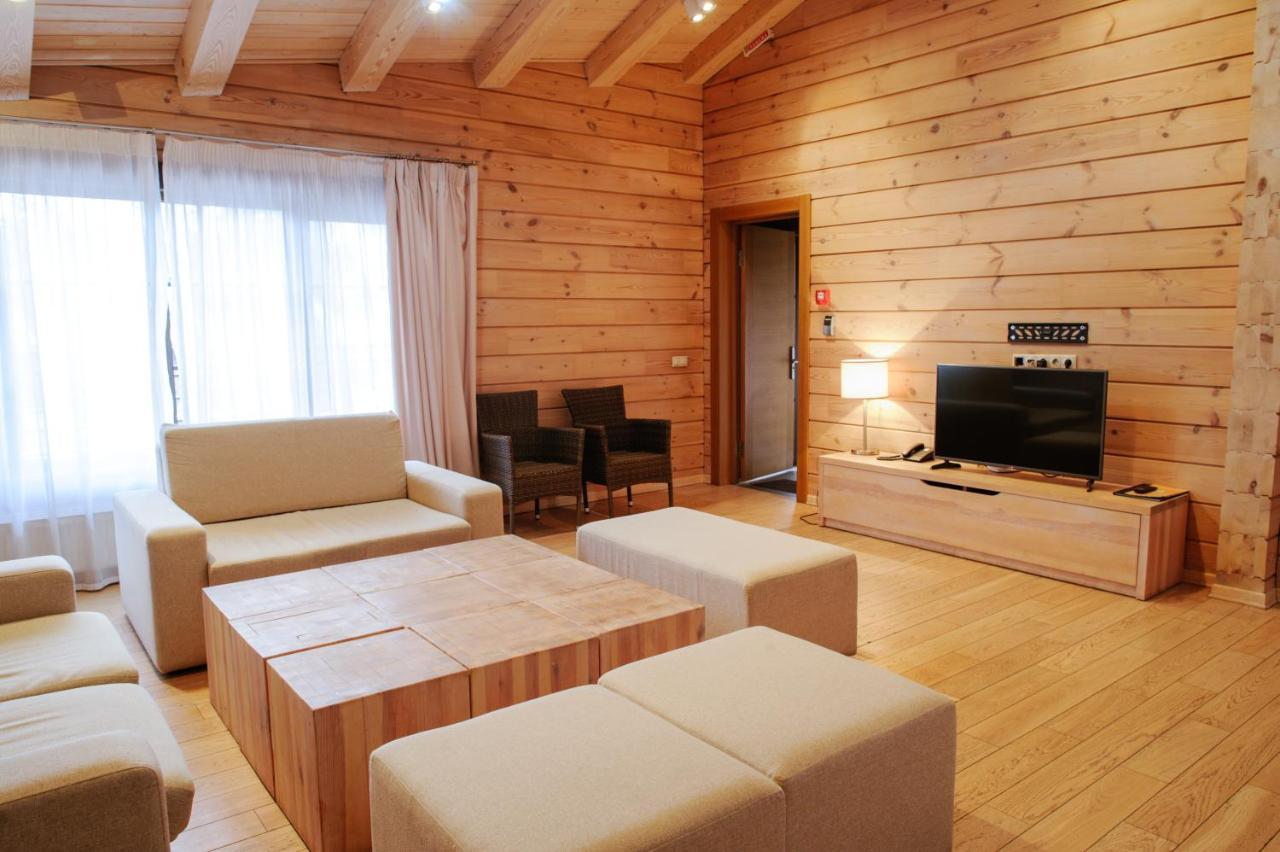 Hotel Трипільське Сонце Podgortsy  Esterno foto
