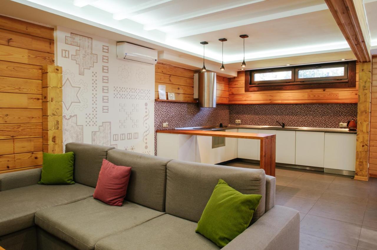 Hotel Трипільське Сонце Podgortsy  Esterno foto