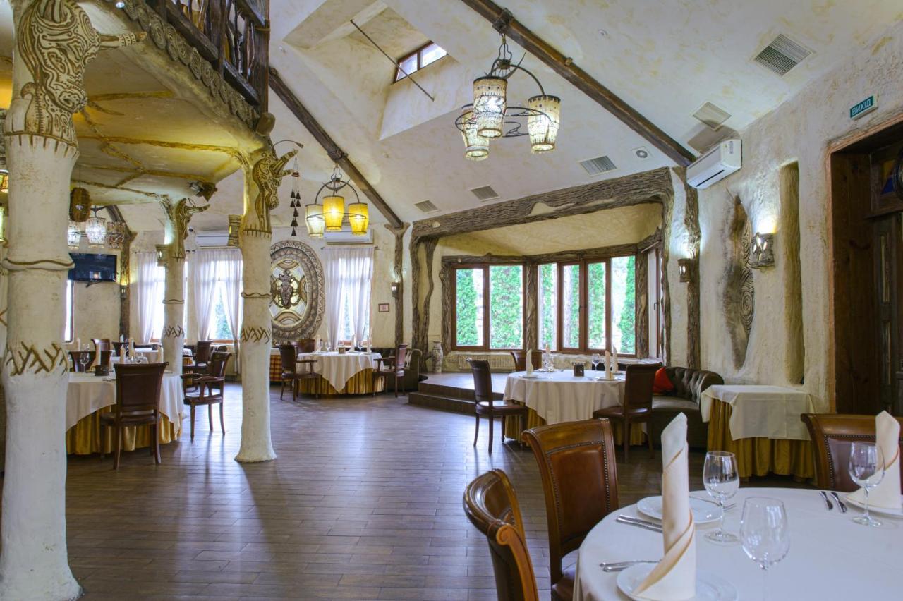 Hotel Трипільське Сонце Podgortsy  Esterno foto